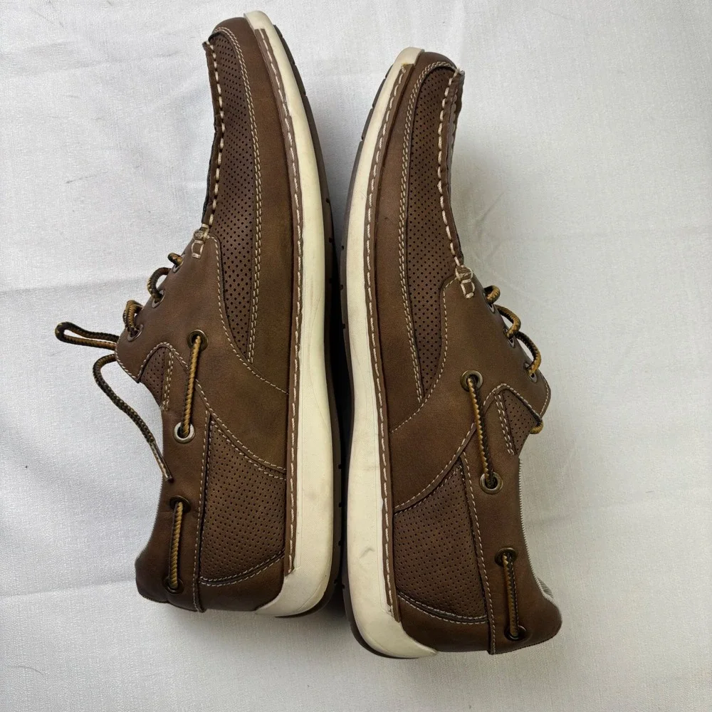 IZOD Mens Brown Faux Leather Memory Foam Boat‎ Shoes Lace Up Size 10 M Preppy